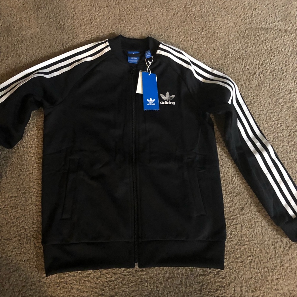 Addias sweater